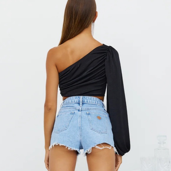 Hello Molly Adoring You Crop | Black - Picture 2 of 5